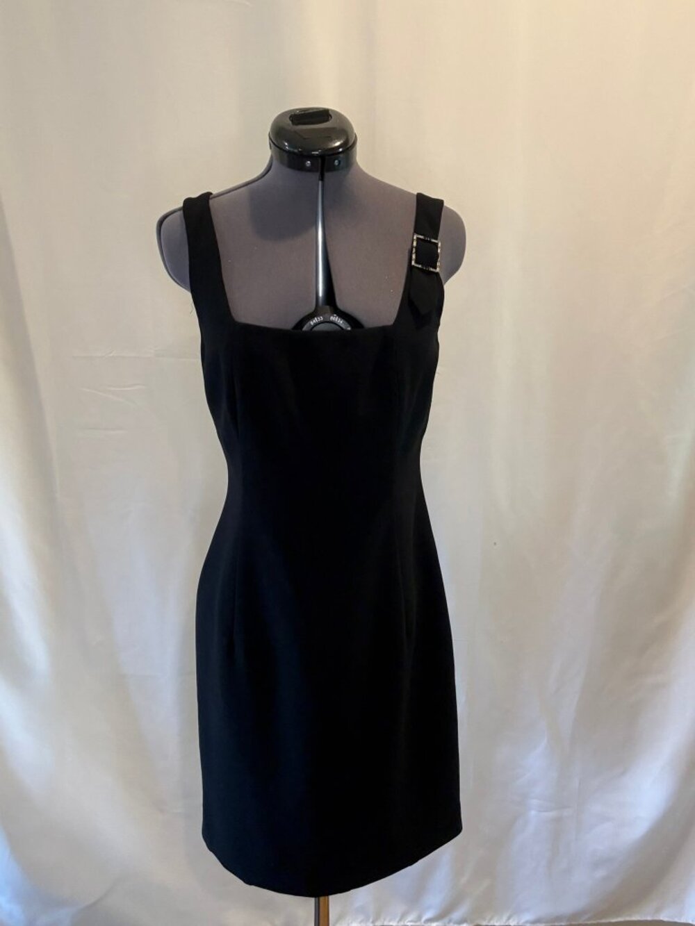 Carlisle size 0 black cocktail dress